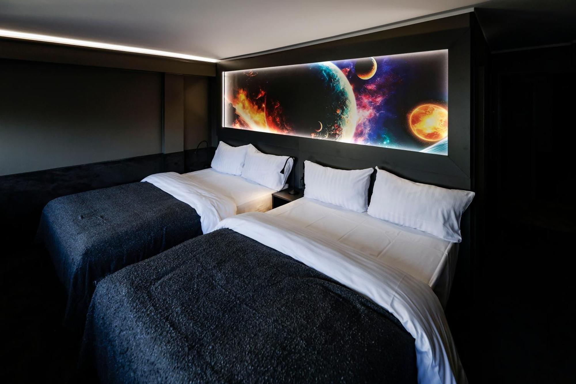 Cosmos Quadruple Room,1532689726:JPEG